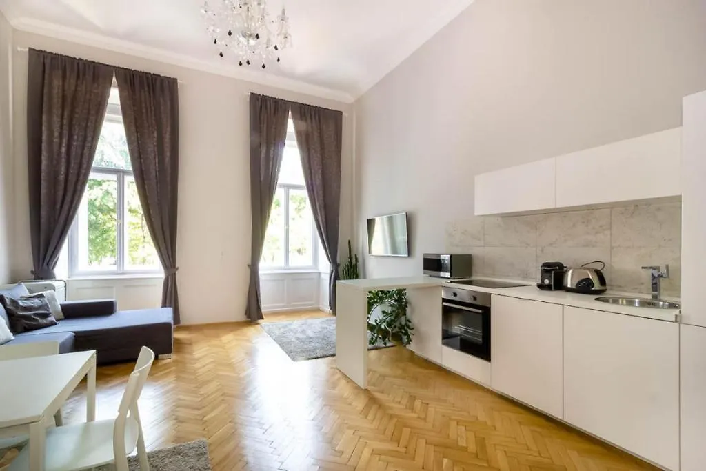 Luxury Lisbeth Apartman Budapest