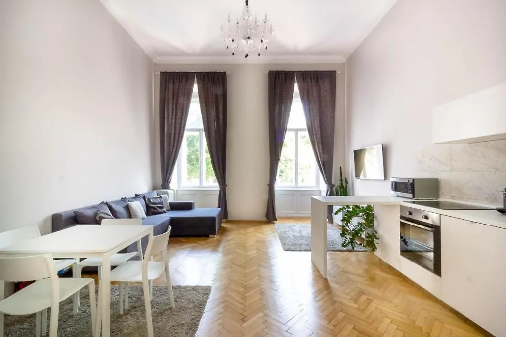 Apartment Luxury Lisbeth Apartman Budapest
